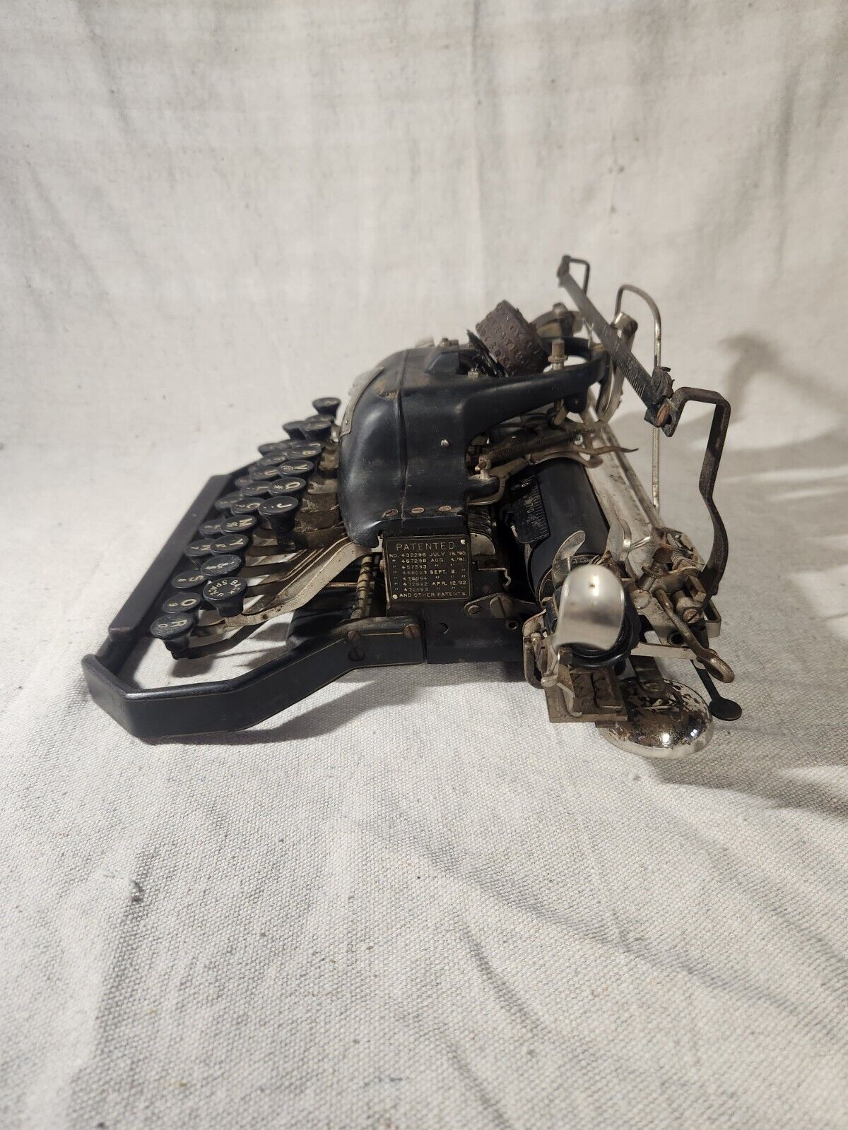 Antique 1908 Blickensderfer typewriter Model 8 in good condition
