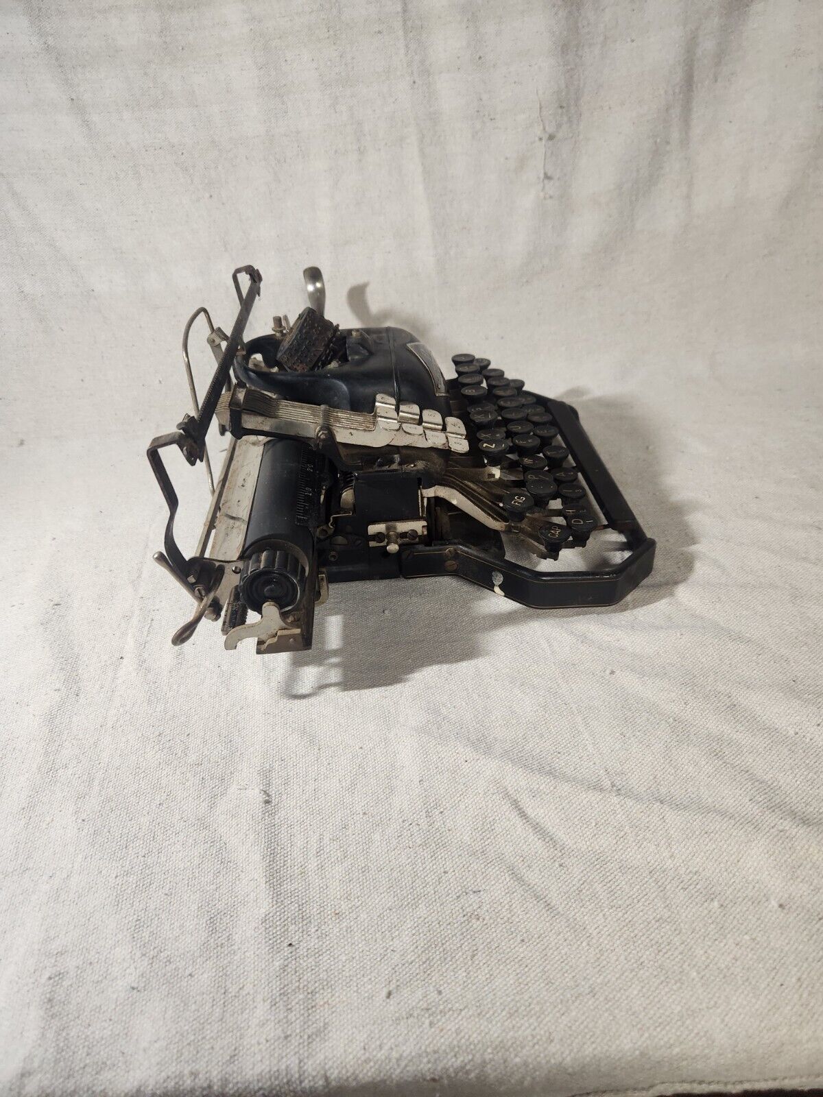 Antique 1908 Blickensderfer typewriter Model 8 in good condition