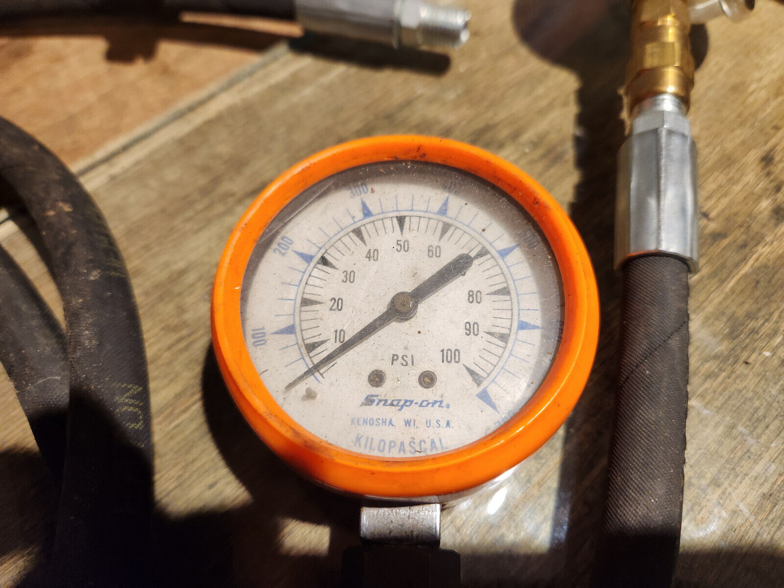 Snap-On and DurChoice Pressure Gauges