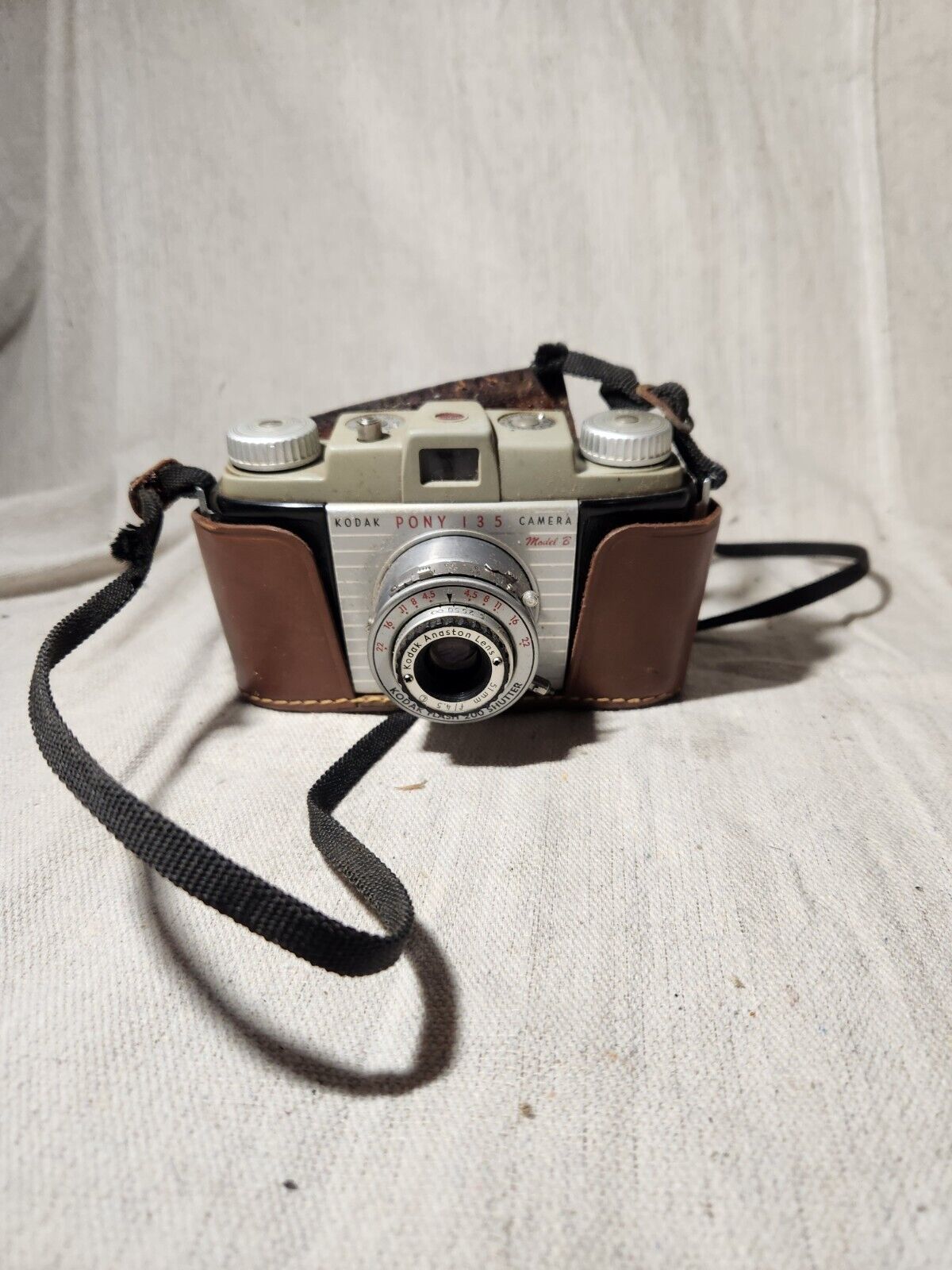 Vintage Kodak Pony 135 Camera With Brown Leather Carry Case